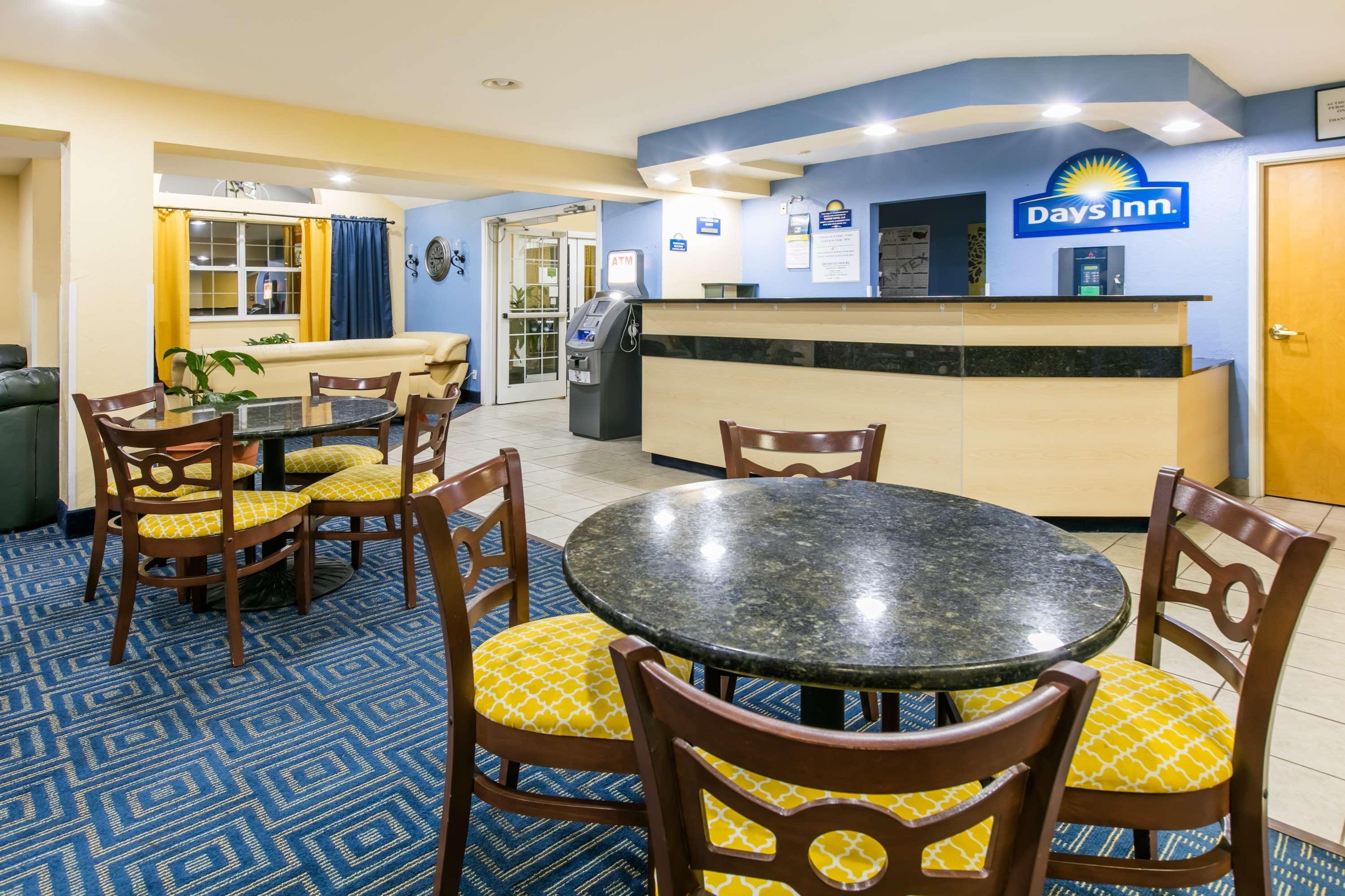 Days Inn Pryor Creek Exteriör bild