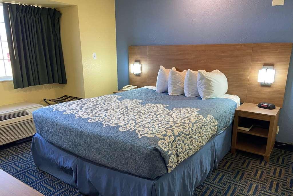 Days Inn Pryor Creek Rum bild